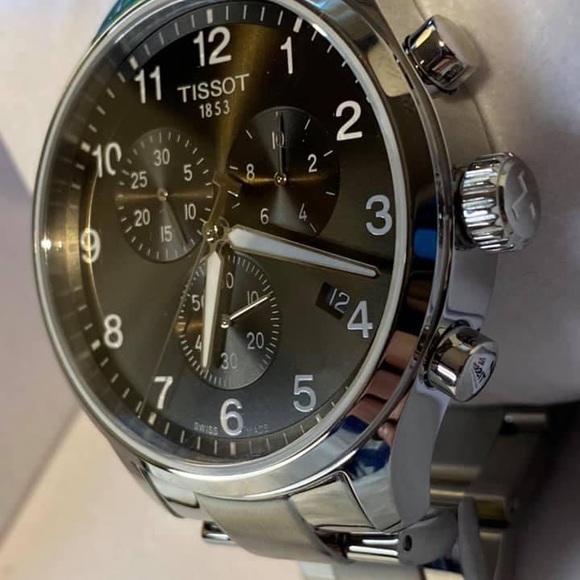 Tissot Chronograph XL Classic
Scratch-resistant Sapphire Crystal - Picture 6 of 11